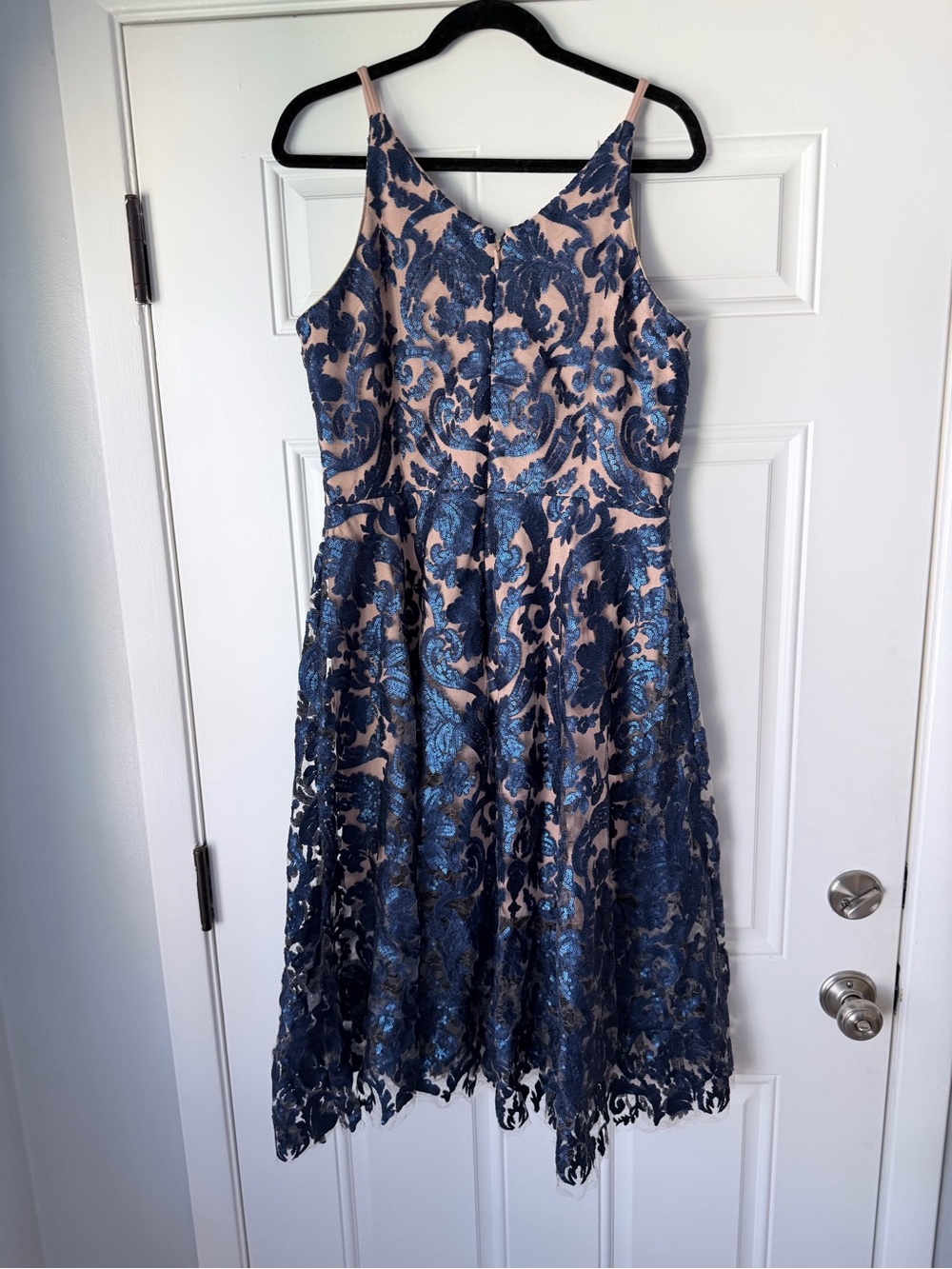 Dress the population size XL Blair Dress NAVY BLUE NUDE V-neck midi sequin - Picture 6 of 6